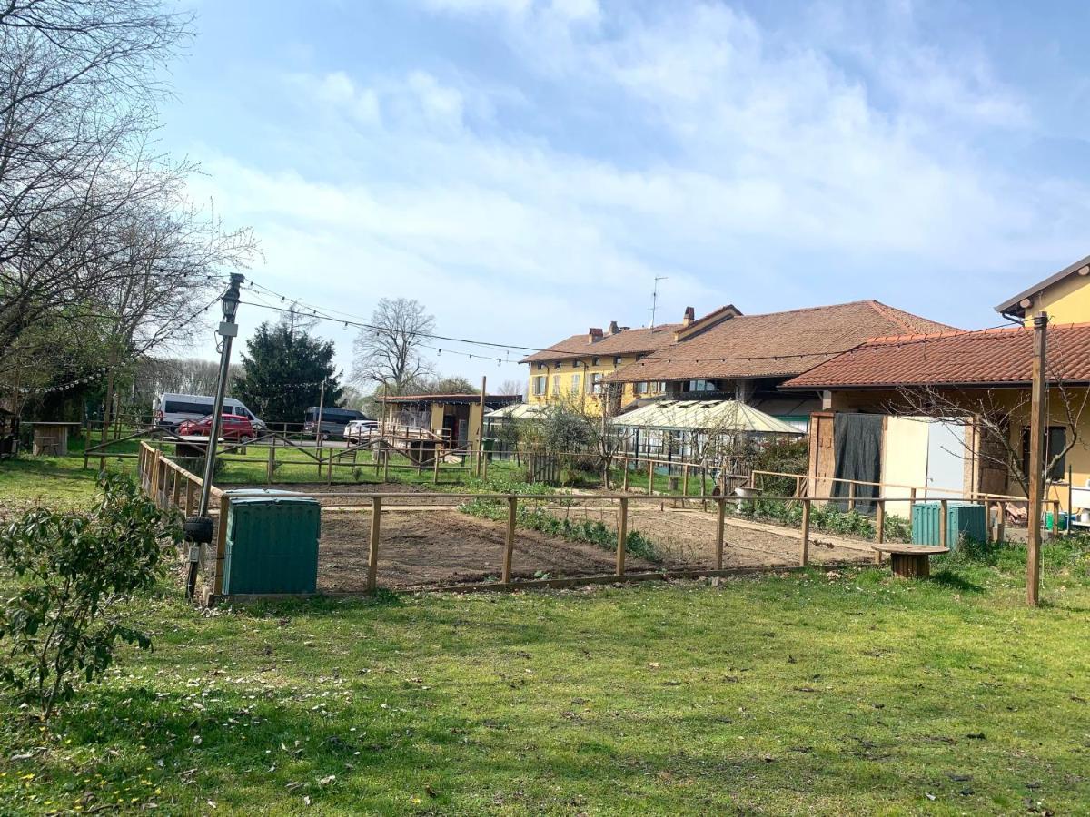 Хостел Cascina Bellaria Милан Экстерьер фото